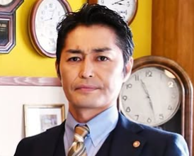 安田顕