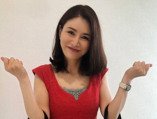 山口真由